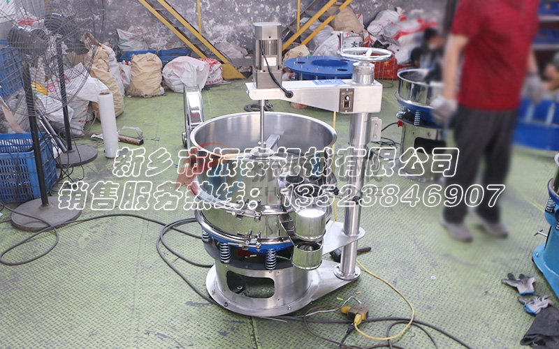 物料有結塊、粘性較大的細粉或漿液用什么振動篩比較好